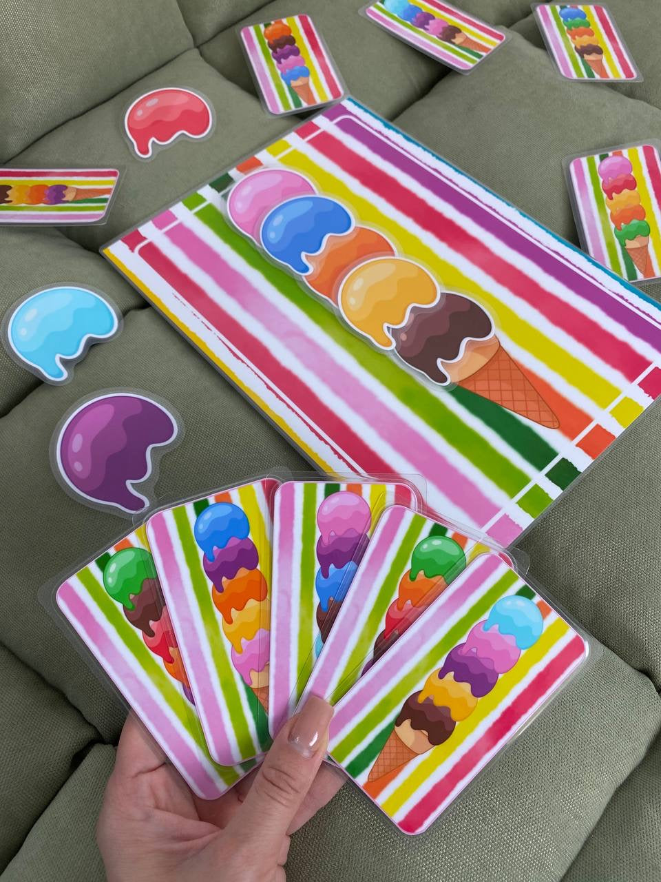 Lernspiel „Eiscreme Mix“ – Farben erkennen & nach Vorlage setzen