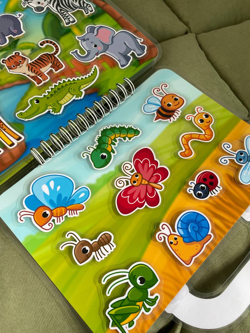 Meine Tierwelt – Interaktives Buch mit Klett-Stickern