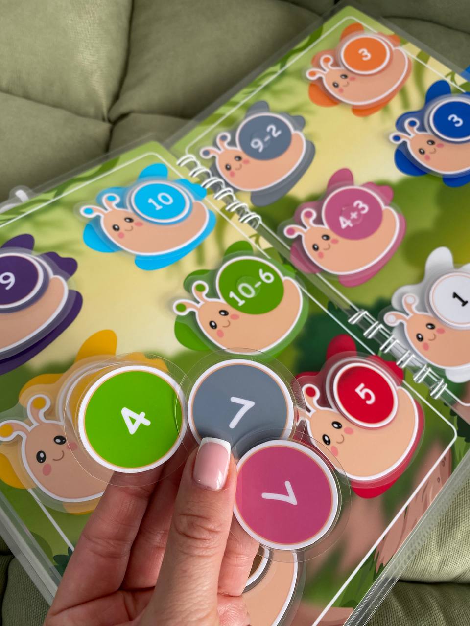 Mein Vorschulbuch – Interaktives Buch mit Klett-Stickern