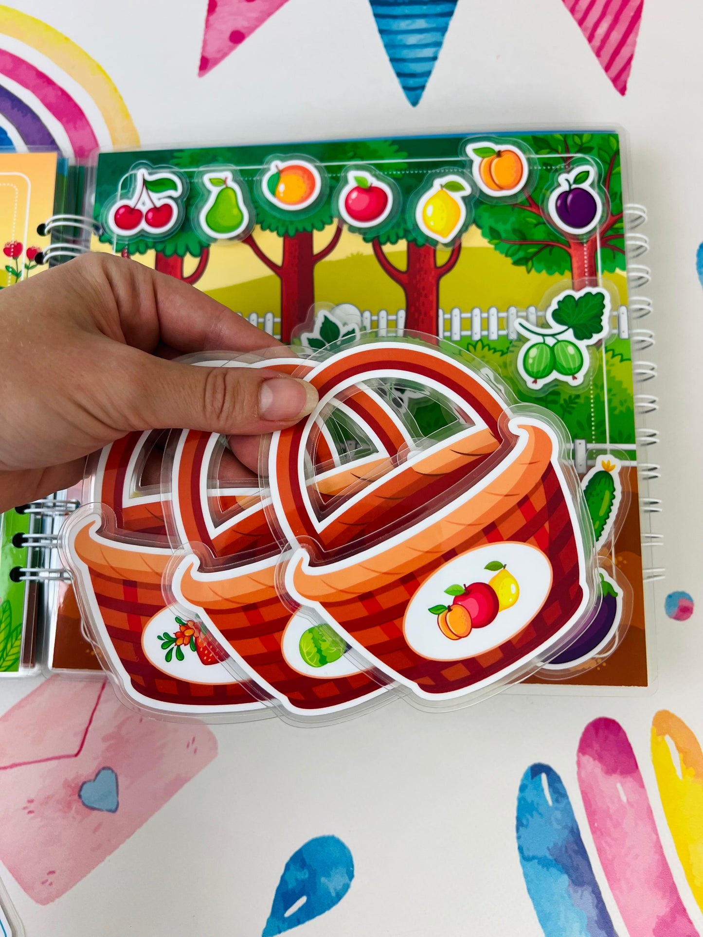 Märchenschlümpfe – Interaktives Buch mit Klett-Stickern