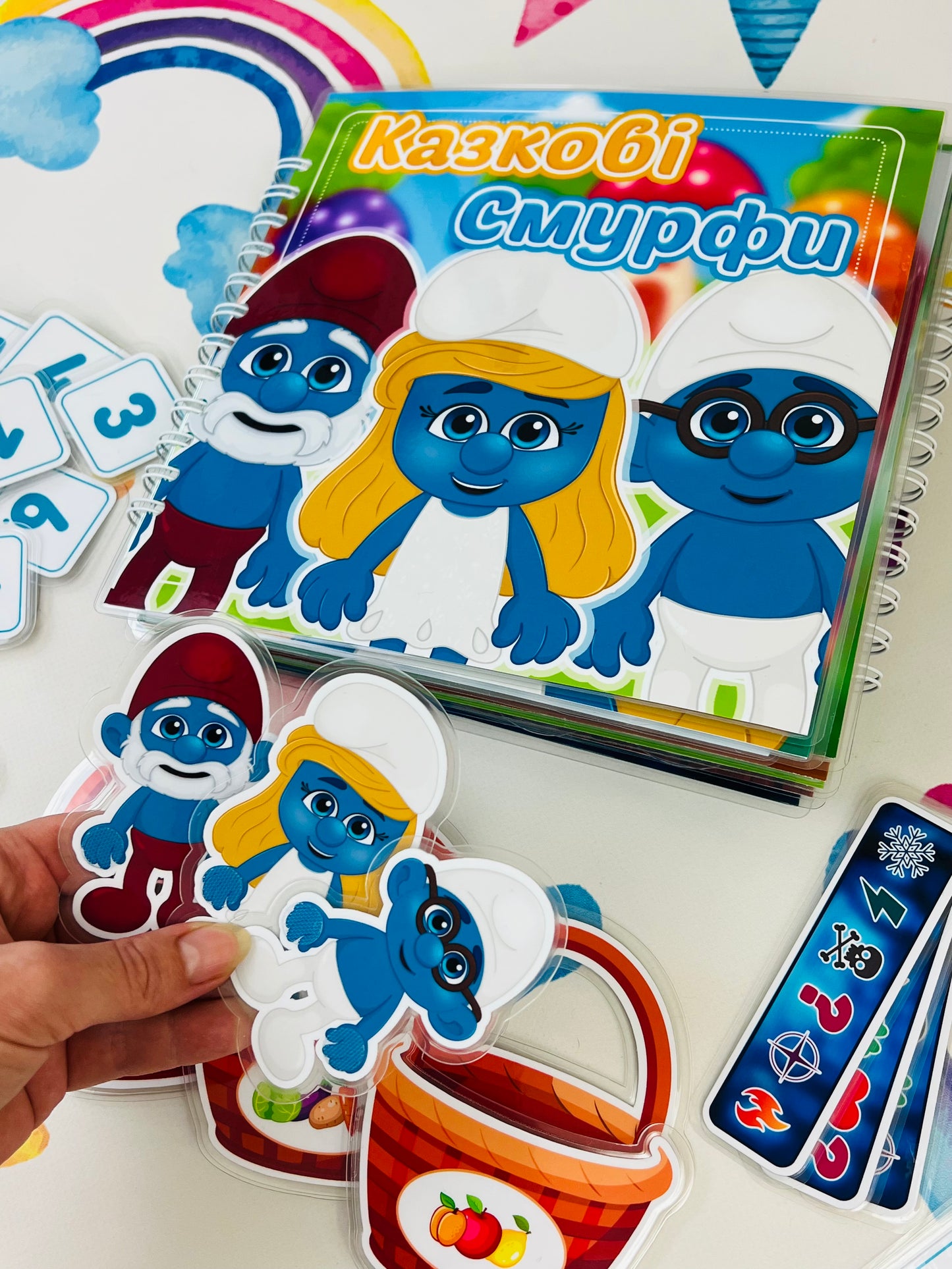 Märchenschlümpfe – Interaktives Buch mit Klett-Stickern