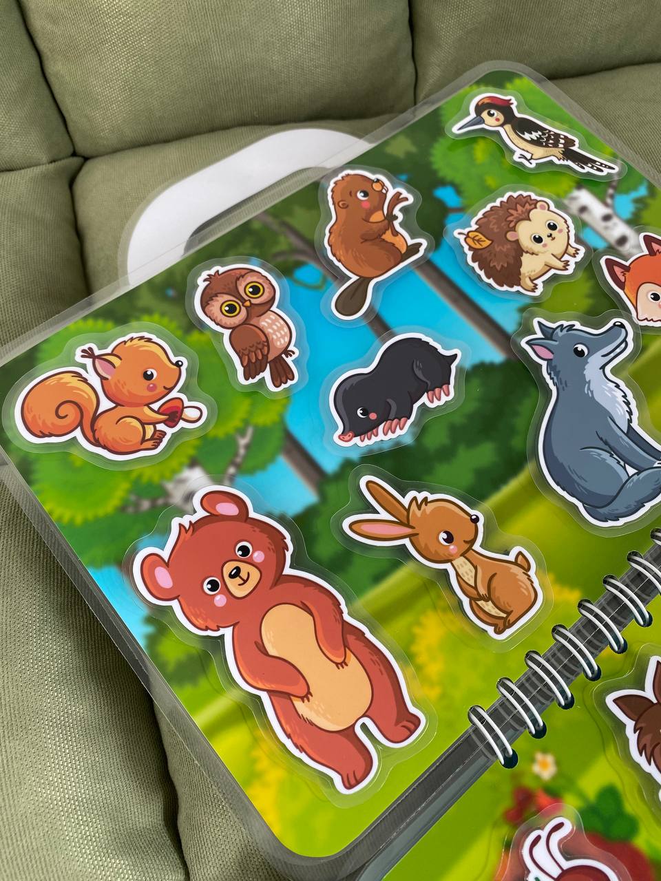 Meine Tierwelt – Interaktives Buch mit Klett-Stickern