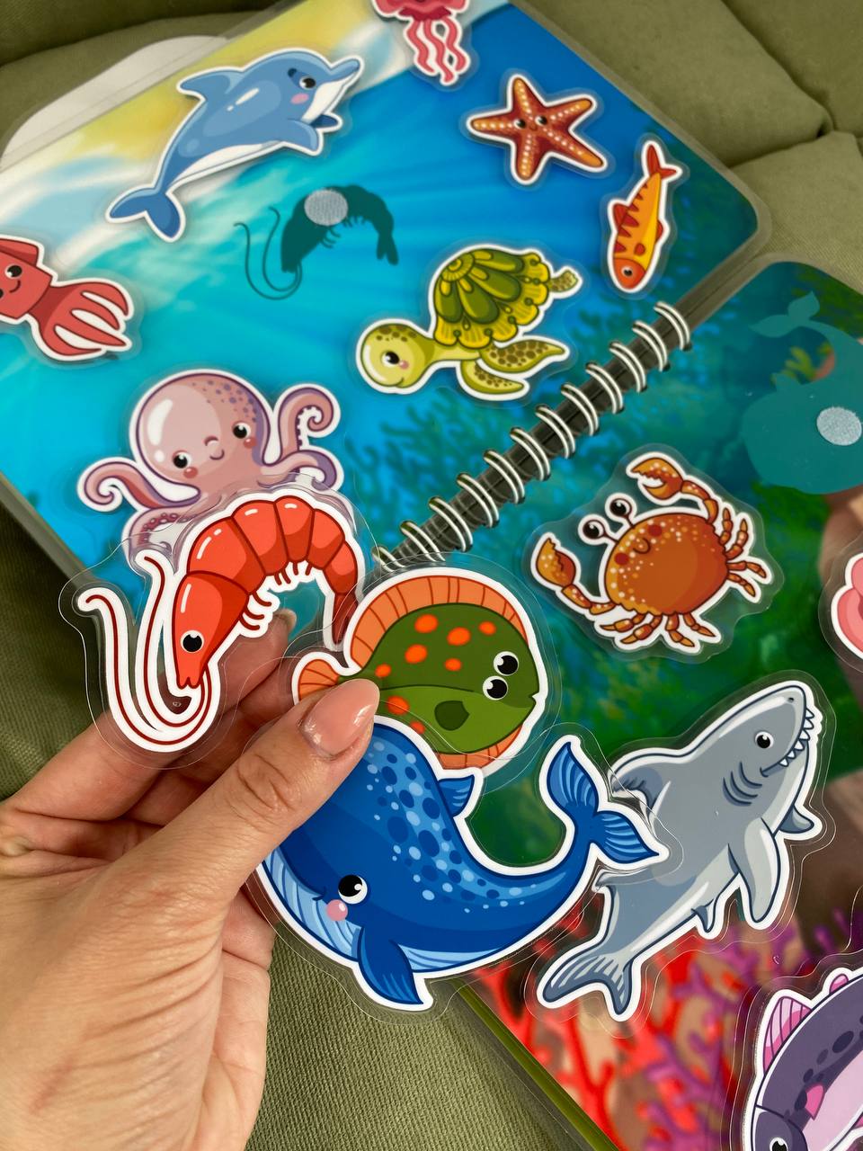 Meine Tierwelt – Interaktives Buch mit Klett-Stickern