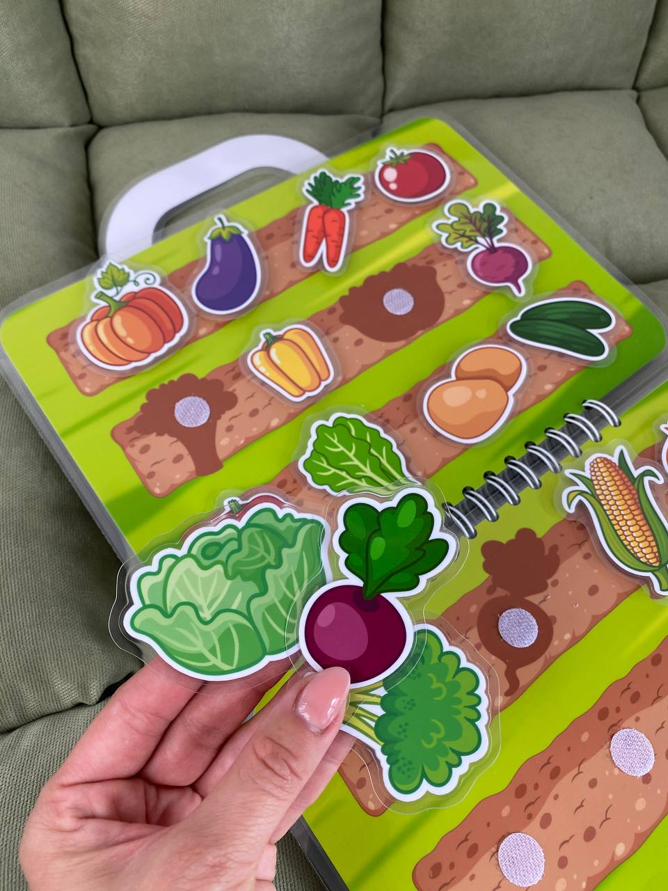 Meine Tierwelt – Interaktives Buch mit Klett-Stickern