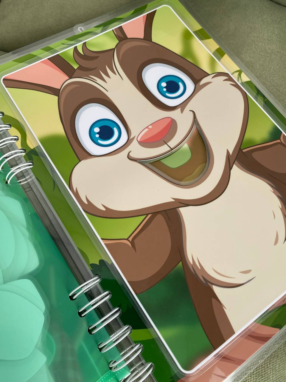 Mein Vorschulbuch – Interaktives Buch mit Klett-Stickern