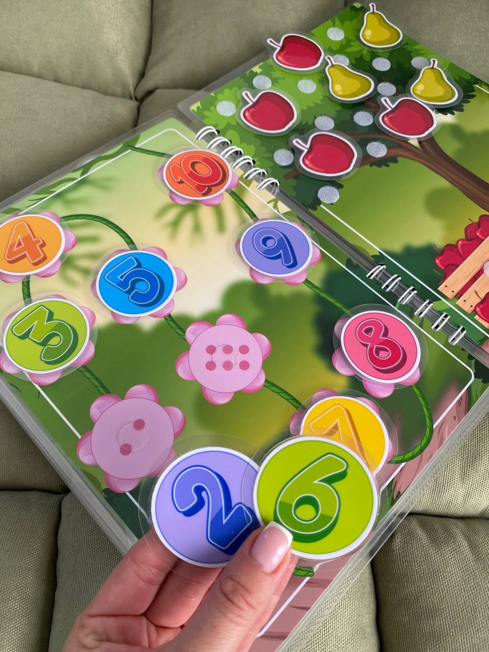 Mein Vorschulbuch – Interaktives Buch mit Klett-Stickern