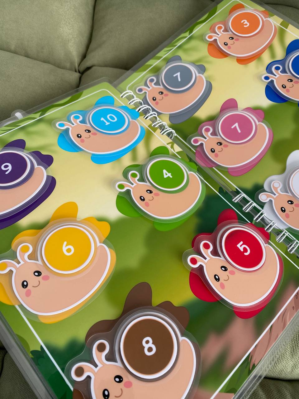 Mein Vorschulbuch – Interaktives Buch mit Klett-Stickern