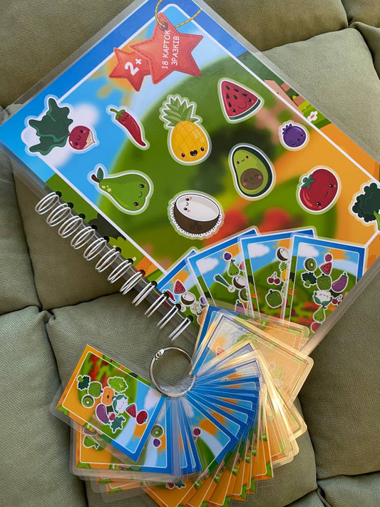 Früchte & Gemüse Stapelspiel – Interaktives Buch mit Klett-Stickern
